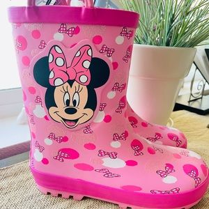 Minnie mouse Rain boots size 13/1